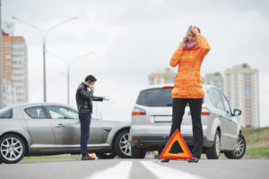 A driver reports a car accident in Florida.